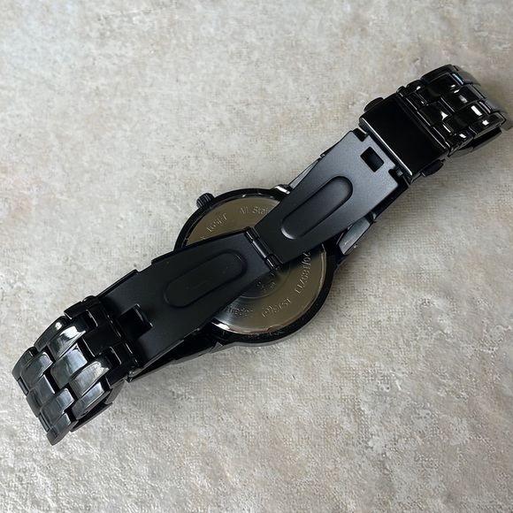 Armitron lady battery water resistant 100ft gunmetal w/date - Picture 6 of 7